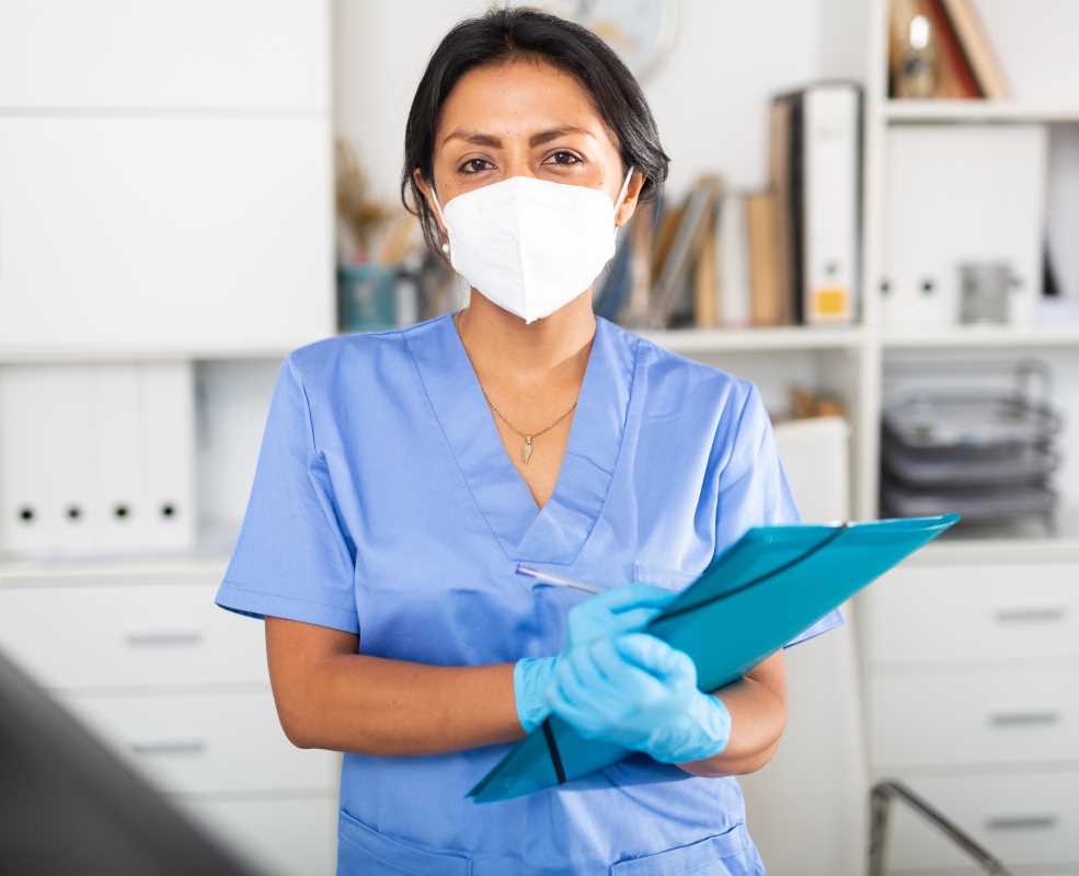 How to Transition from Registered Nurse to Nurse Practitioner